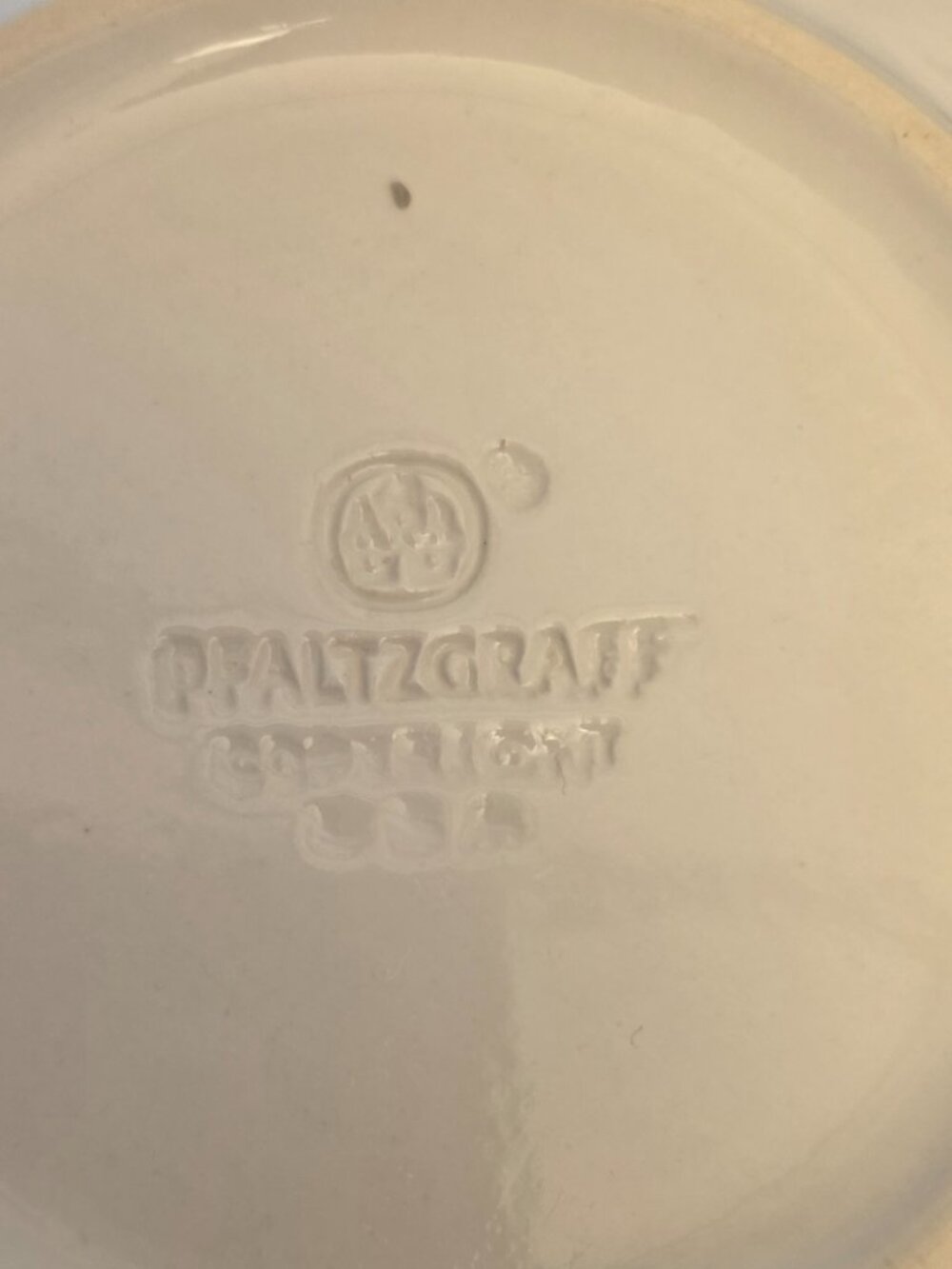 Pfaltzgraff "Filigree" 9.78" white mixing bowl vtg discontinued